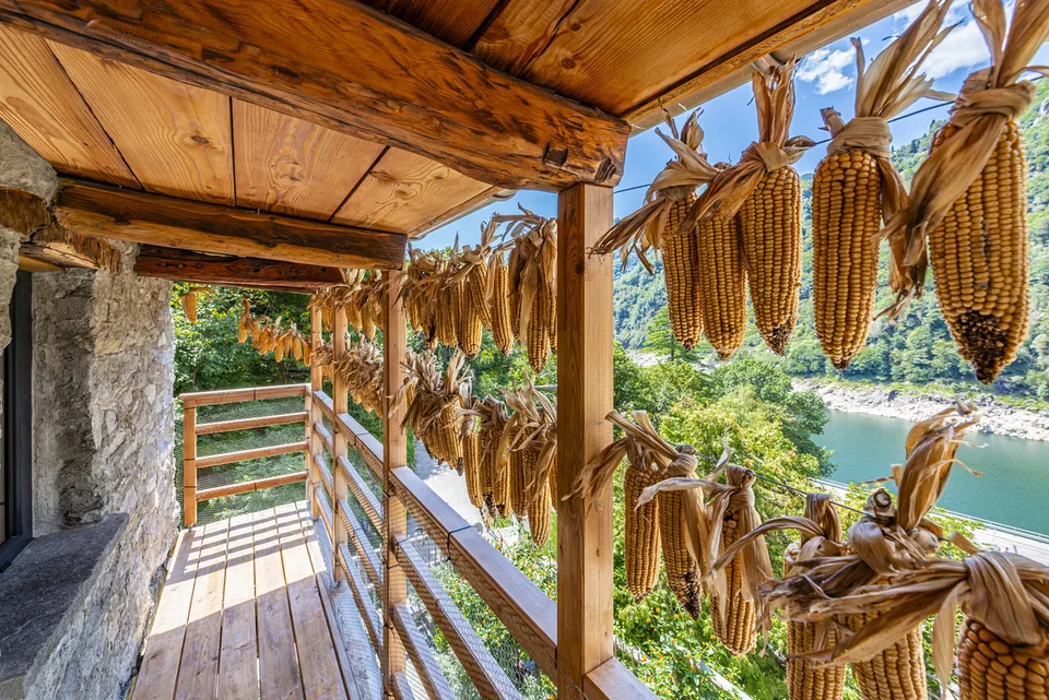 Capolavoro di rustico nella valle di James Bond – Foto 4 von 20