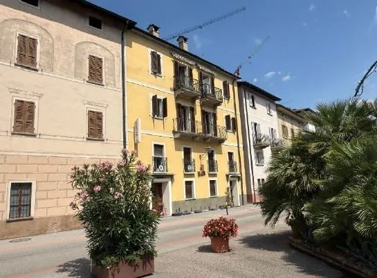 MORCOTE EIGENTUM AM SEE IN ERSTER LINIE | PRIME LAGE AM LUGANERSEE