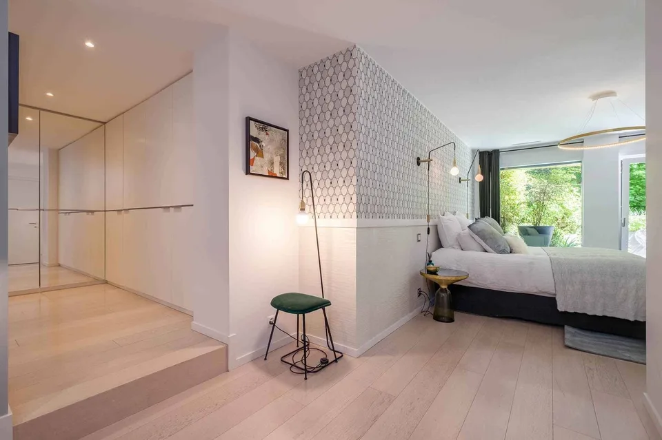 In esclusiva! Bellissimo appartamento di 5 locali con terrazza in una residenza di lusso
