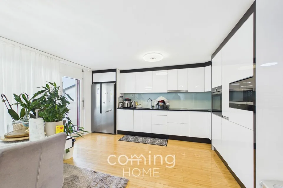 Comme neuf, spacieux et avec vue panoramique sur les montagnes - Appartement de 5,5 pièces à Viège