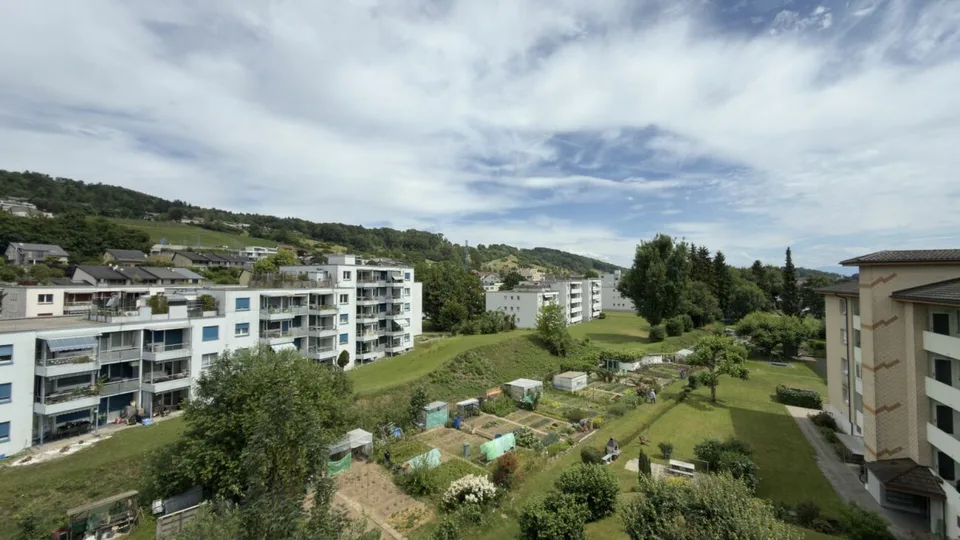 Appartamento soleggiato con vista panoramica a Zufikon - rendita di oggi, casa di domani