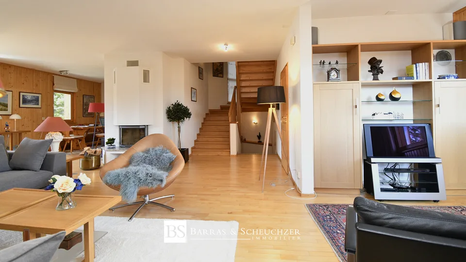 Chalet mit unabhängigem Studio, 2 Garagen und Aussicht