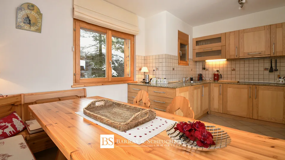 Chalet mit unabhängigem Studio, 2 Garagen und Aussicht – Foto 7 von 13