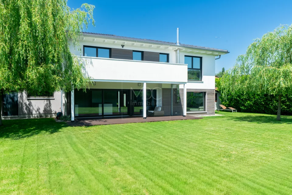 Belle villa contemporaine à 3 min à pied du lac de Morat à Faoug