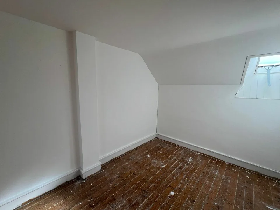 Haus zur Renovierung mit Möglichkeit, mehrere Wohnungen zu schaffen