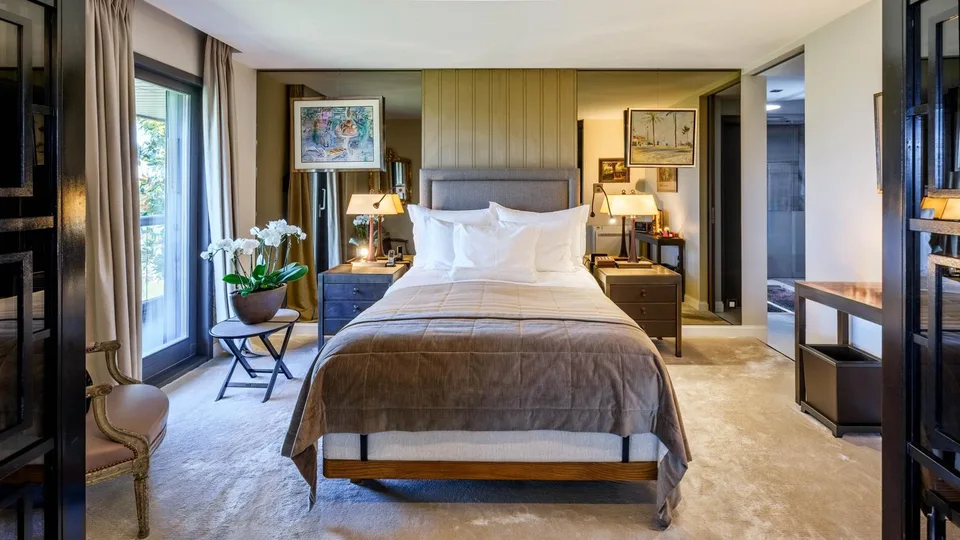 En exclusivité - Élégant Hôtel Particulier dans un écrin de verdure