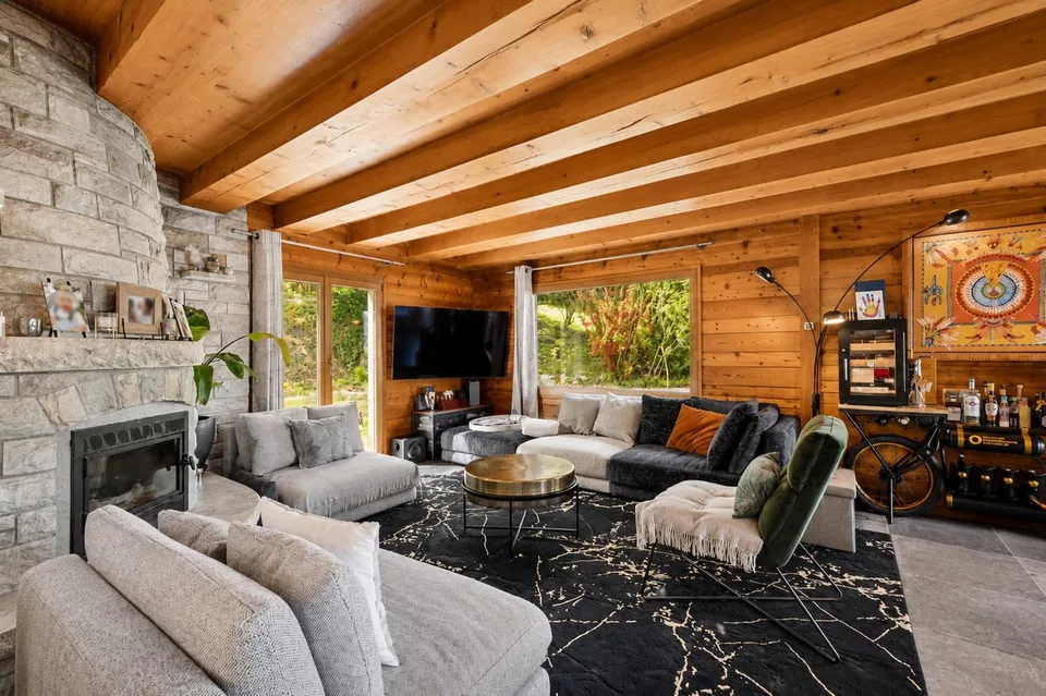 Magnificent renoviertes Chalet mit außergewöhnlichem Blick