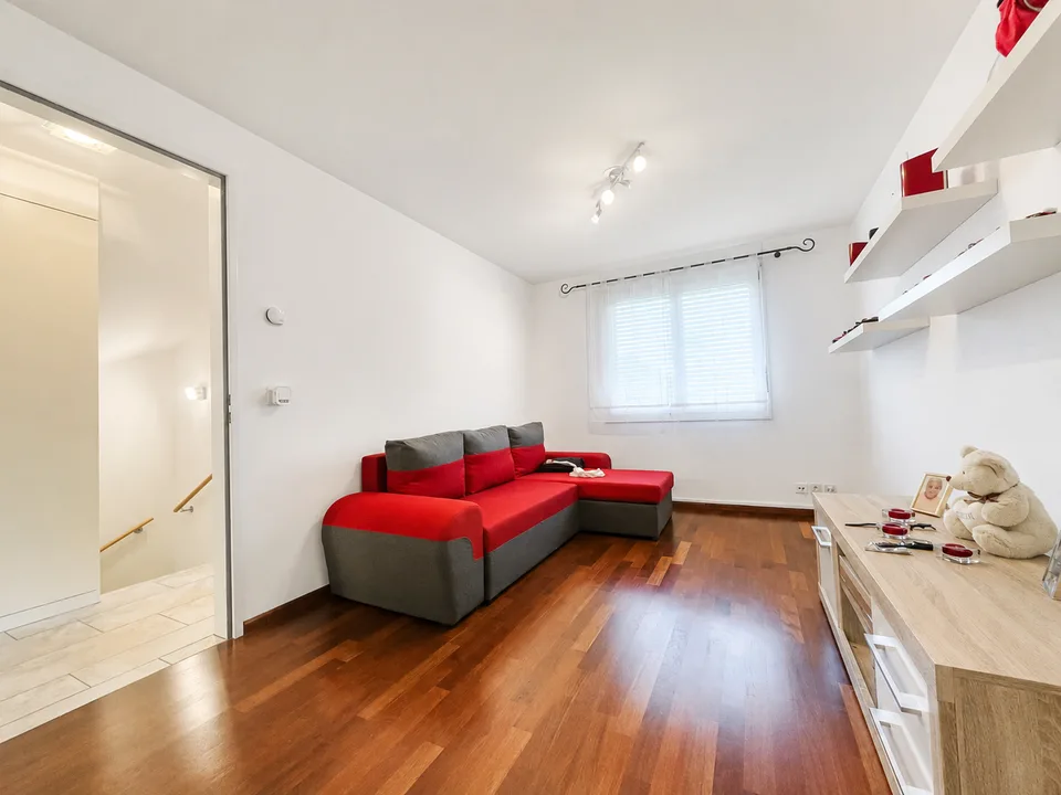 Sutter-Hüsli : maison de rang de 4,5 pièces à Aesch (en droit de construction) – photo 13 sur 16
