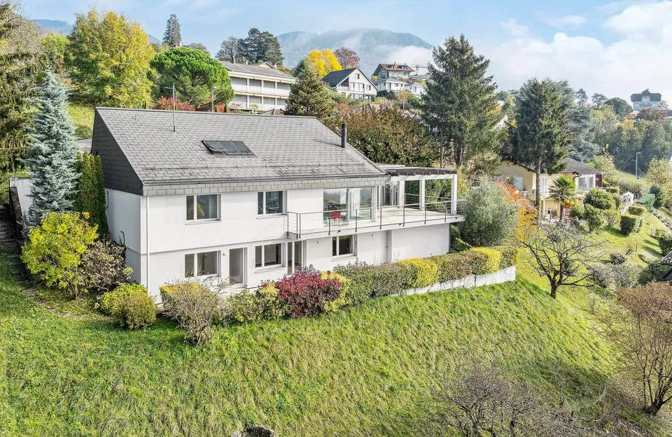 Villa spacieuse de 8.5 pièces, standing & vue