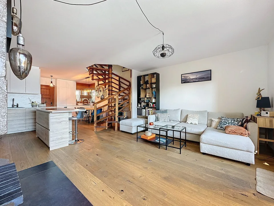 SUPERBE APPARTEMENT EN DUPLEX DE 3.5 PIÈCES AVEC TERRASSE – photo 7 sur 20