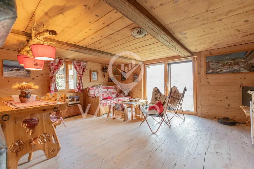 Tradition trifft Moderne - liebevoll renovierte 5.5-Zimmerwohnung mit Gemüsegarten
