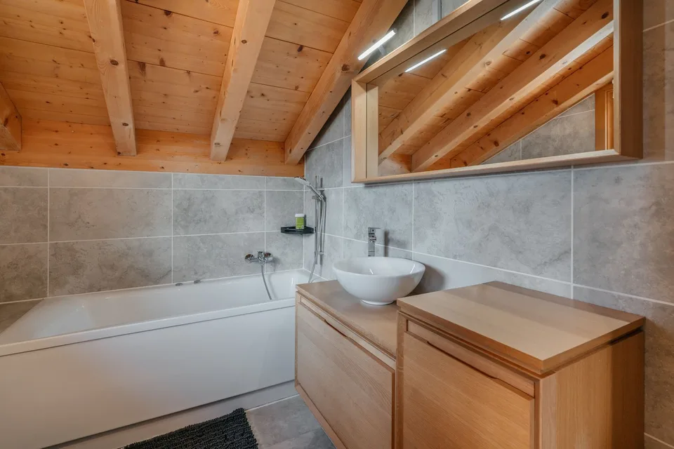 Chalet di tre piani nel cuore di Medieres – foto 6 di 9