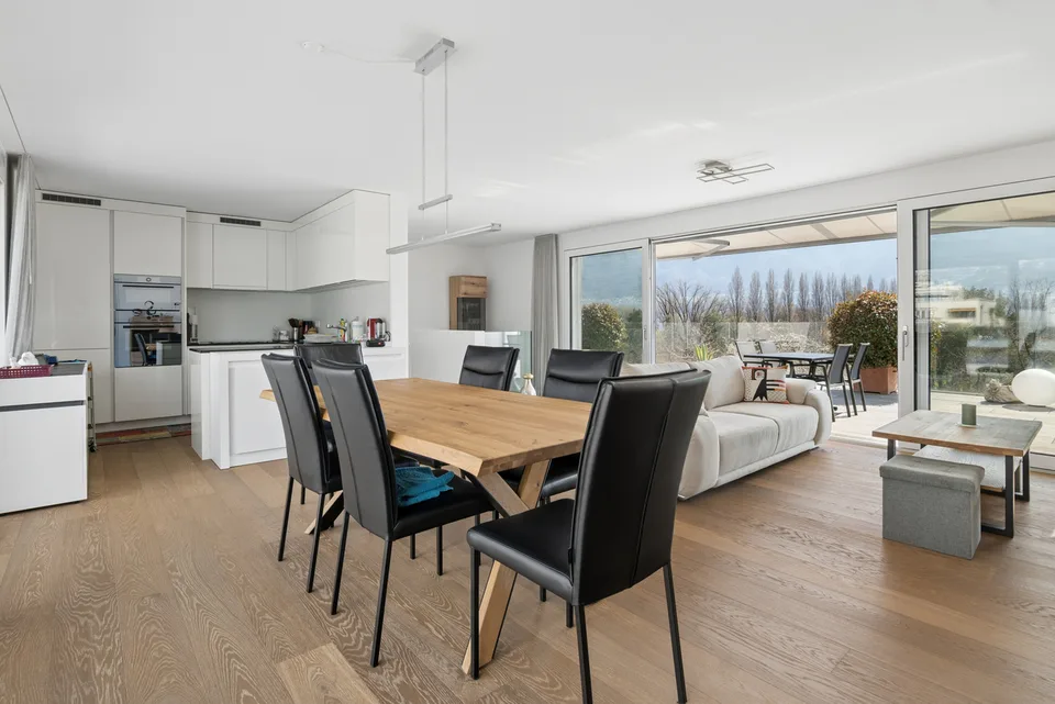 Attico-duplex con ampia terrazza a due passi dal Lido di Locarno