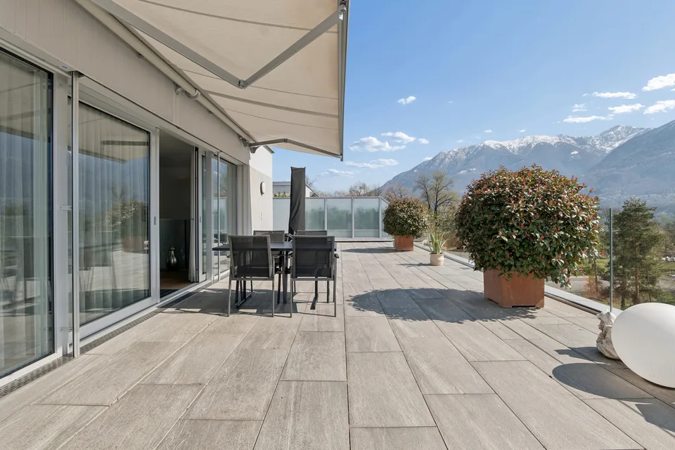 Attico-duplex con ampia terrazza a due passi dal Lido di Locarno