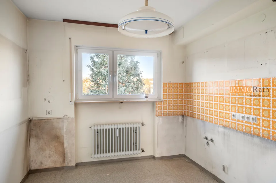 IMMORath.de - Großzügige 5,5 - Zimmerwohnung mit Balkon