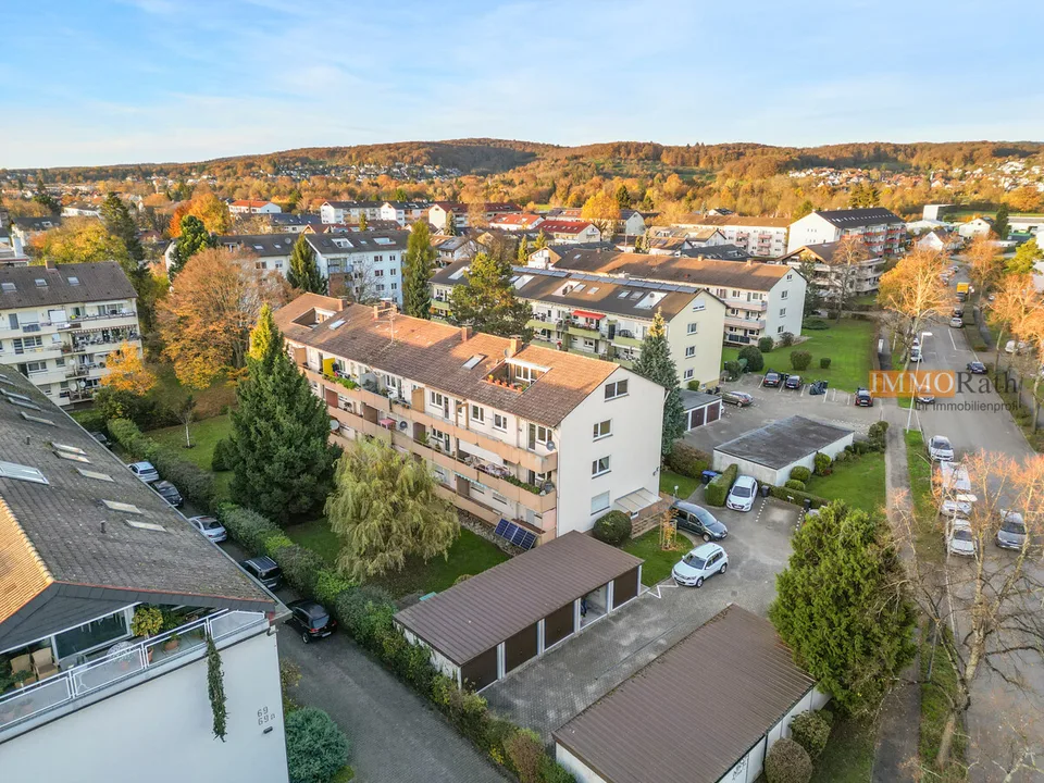 IMMORath.de - Großzügige 5,5 - Zimmerwohnung mit Balkon