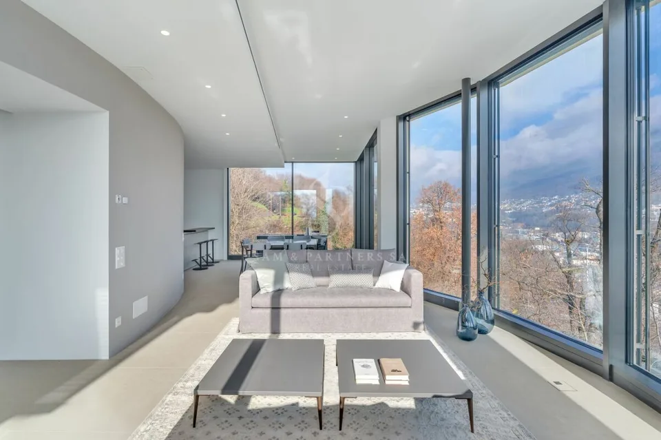 Dachgeschoss-Duplex mit Seeblick
