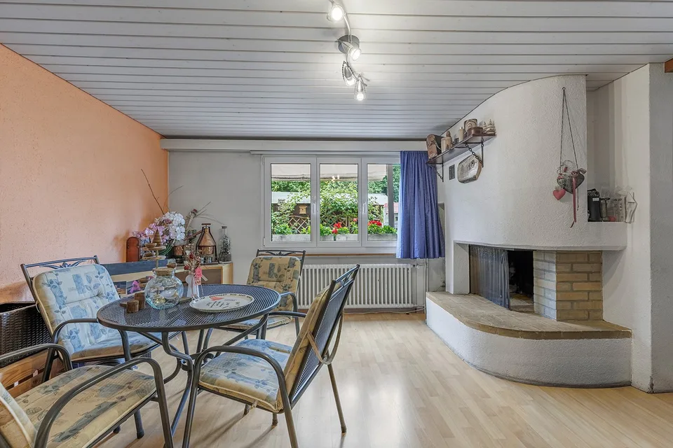 Attraktives Eckhaus in familienfreundlicher Umgebung