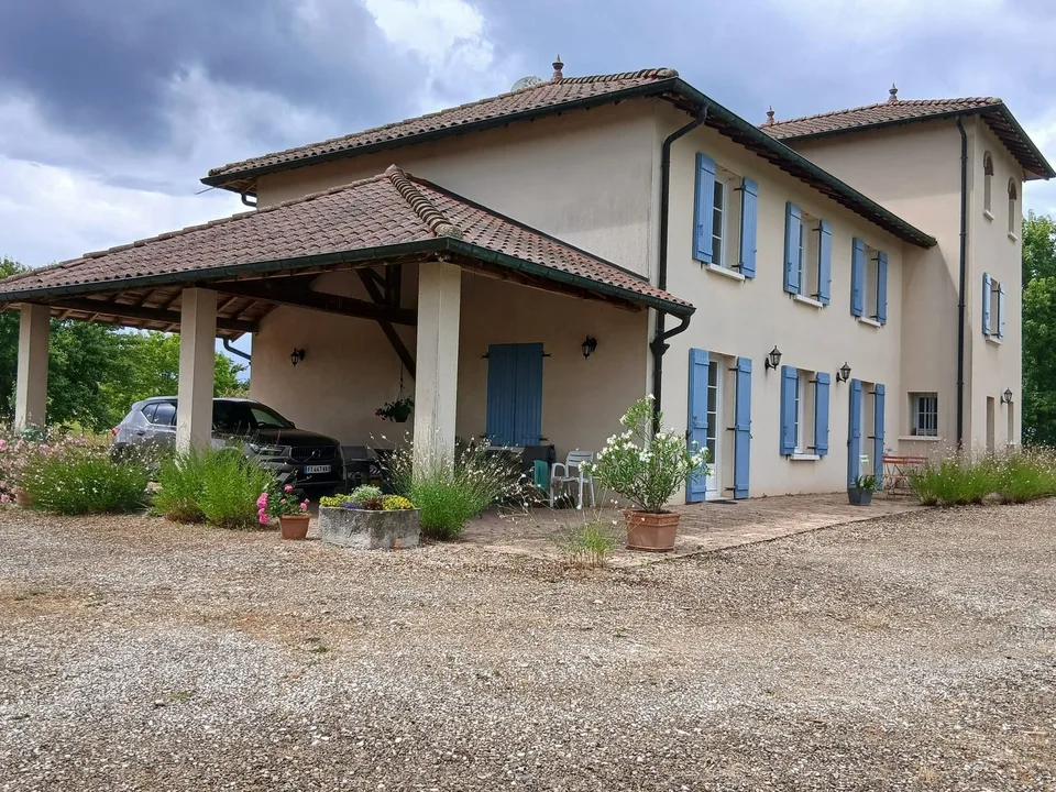 Propriété équestre de charme de 6 hectares, 231 m² habitables et dépendances