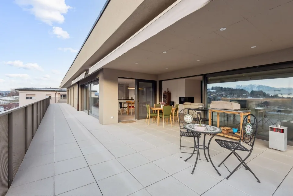 Besitzen Sie die Aussicht -- Exklusives Dachgeschoss mit außergewöhnlichem Panorama