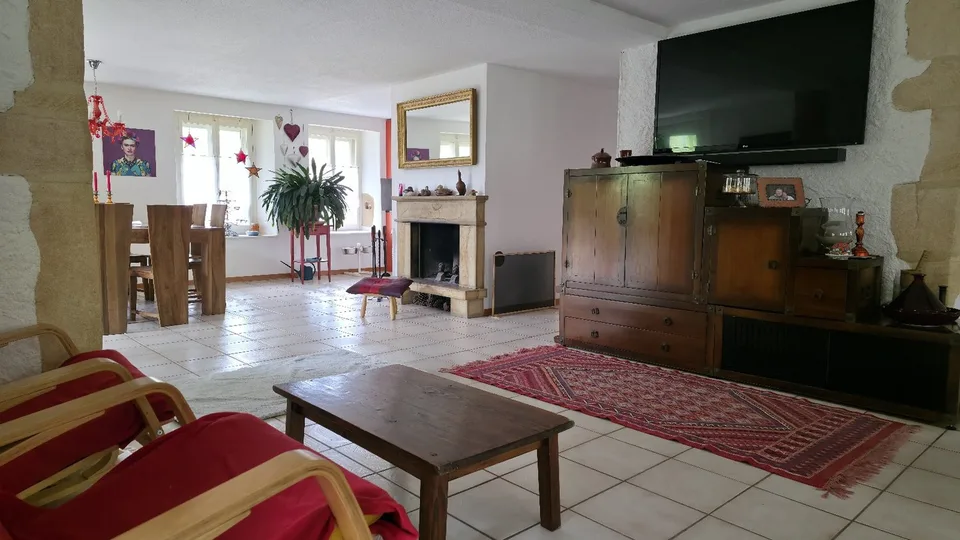 2114 Fleurier/NE Vendita di una vecchia e spaziosa proprietà ristrutturata – foto 9 di 16