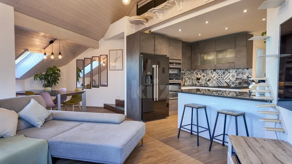 Prächtige contemporary Wohnung mit atemberaubendem Blick