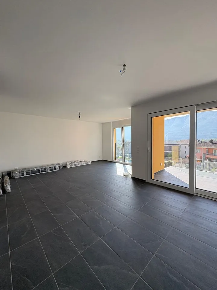 Einfamilienhaus mit 4.5 Zimmern, Cugnasco