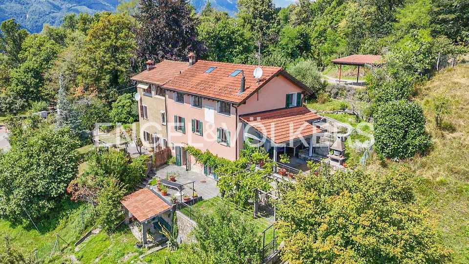 Oasi di pace immersa nel verde