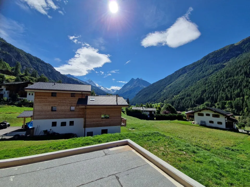Chalet en construction - Finitions au gré du preneur - Résidence principale - Evolène