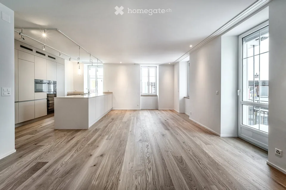 Grosszügige 4.5-Zimmer-Ferienwohnung mit Bergblick