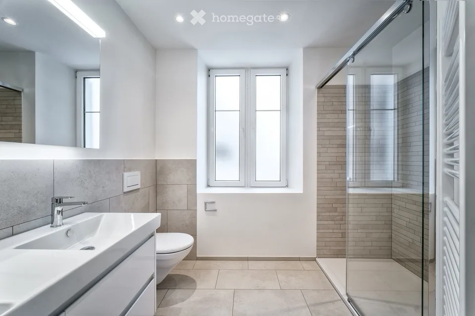 Grosszügige 4.5-Zimmer-Ferienwohnung mit Bergblick