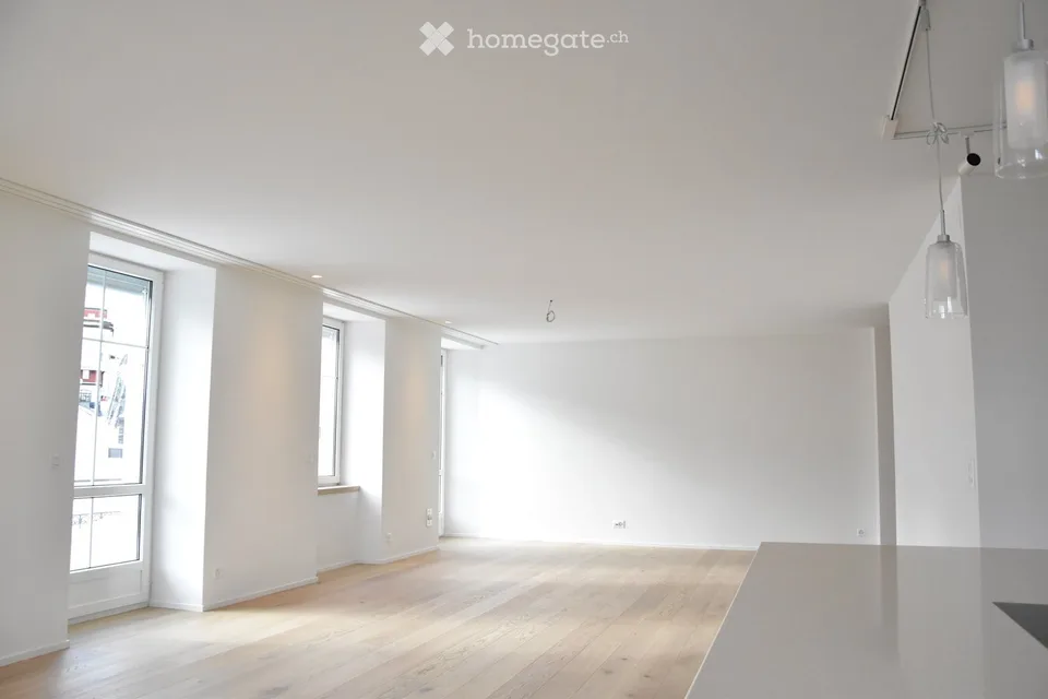 Grosszügige 4.5-Zimmer-Ferienwohnung mit Bergblick