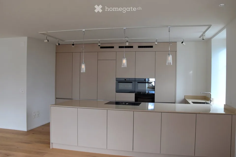Grosszügige 4.5-Zimmer-Ferienwohnung mit Bergblick