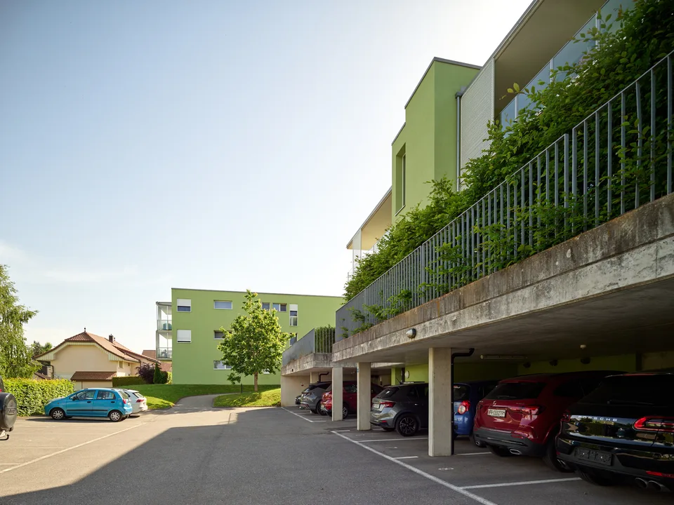 Très grand et beau 3.5 pièces avec terrasse dans un cadre paisible – photo 8 sur 9