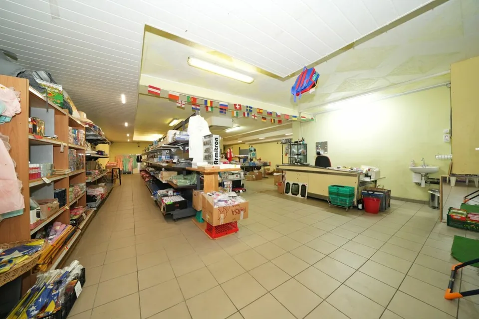 Locale commerciale nel centro di Sursee