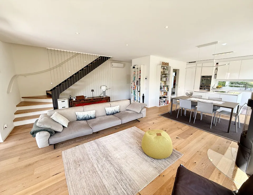 Eleganz und Licht in einem traumhaften Einfamilienhaus