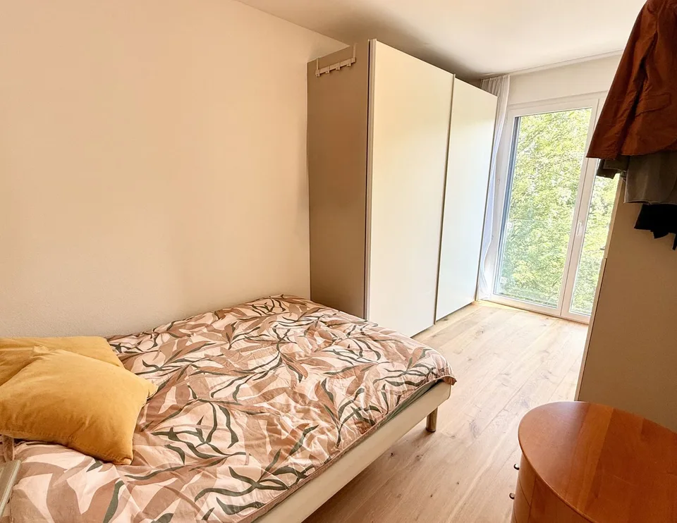Eleganz und Licht in einem traumhaften Einfamilienhaus – Foto 6 von 12