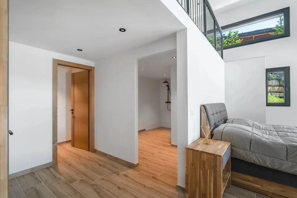 Nuovo chalet a Crans-Montana con vista panoramica. – foto 12 di 13