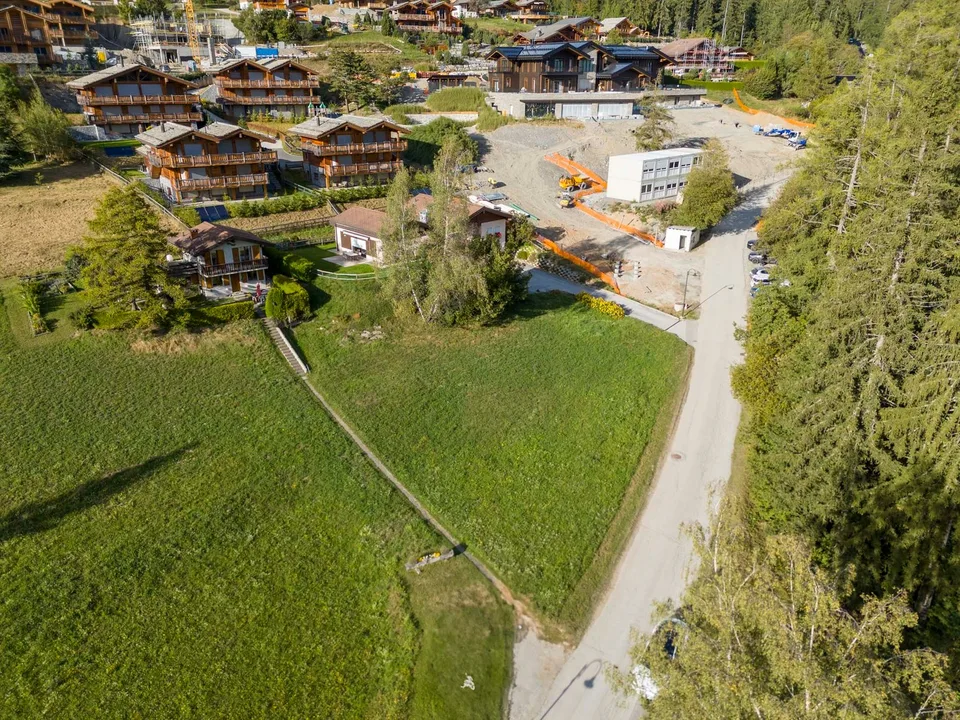 Buildable land in Crans-Montana