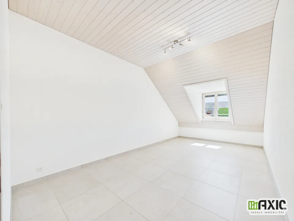 Spacieux duplex de 4 pièces en PPE au 2ᵉ étage à Alle – photo 6 sur 13