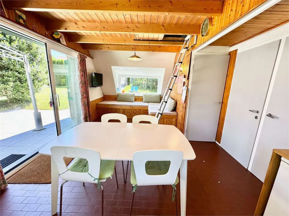 Curata casa vacanze con ampia terrazza, giardino e parcheggio – foto 6 di 13