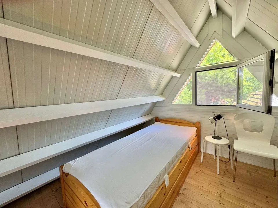 Curata casa vacanze con ampia terrazza, giardino e parcheggio – foto 10 di 13