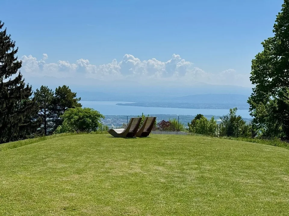 Große Villa mit Seeblick und Alpenblick