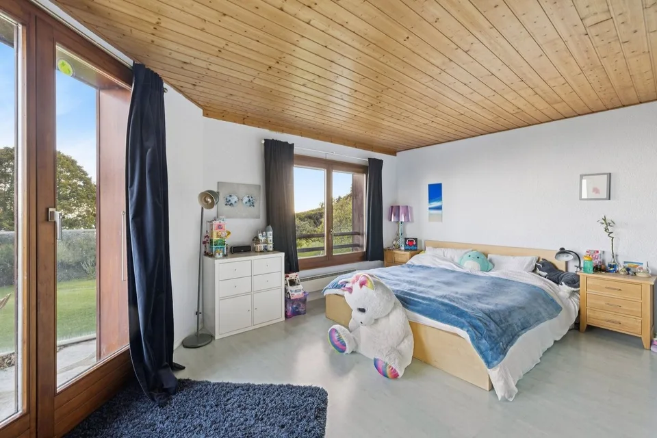 Große Villa mit Seeblick und Alpenblick – Foto 10 von 13