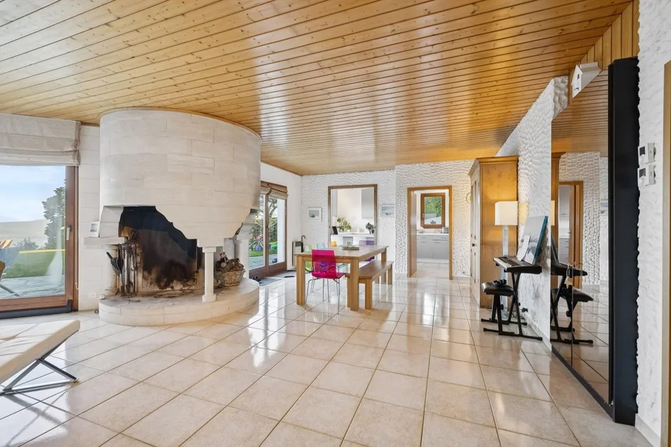Große Villa mit Seeblick und Alpenblick – Foto 9 von 13