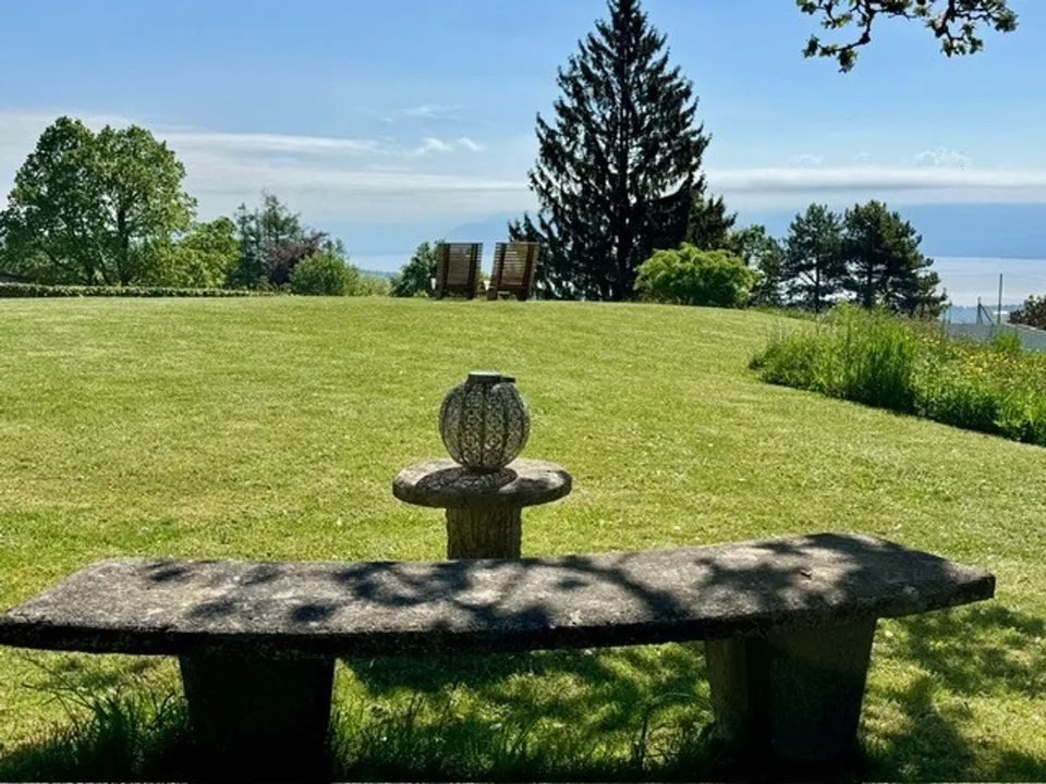 Große Villa mit Seeblick und Alpenblick – Foto 6 von 13