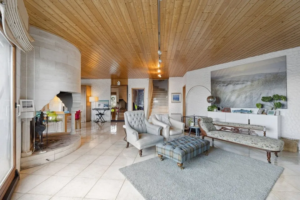 Große Villa mit Seeblick und Alpenblick – Foto 8 von 13