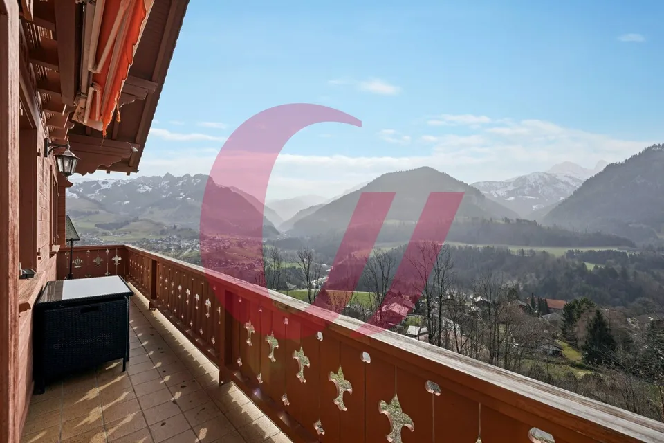 Chalet mit 4.5 Zimmern in Crésuz mit Panoramablick!
