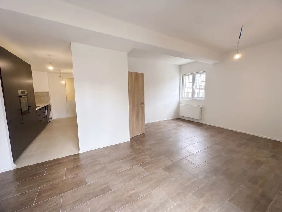 Komplett renovierte Maisonette-Wohnung zum Verkauf in Gimel