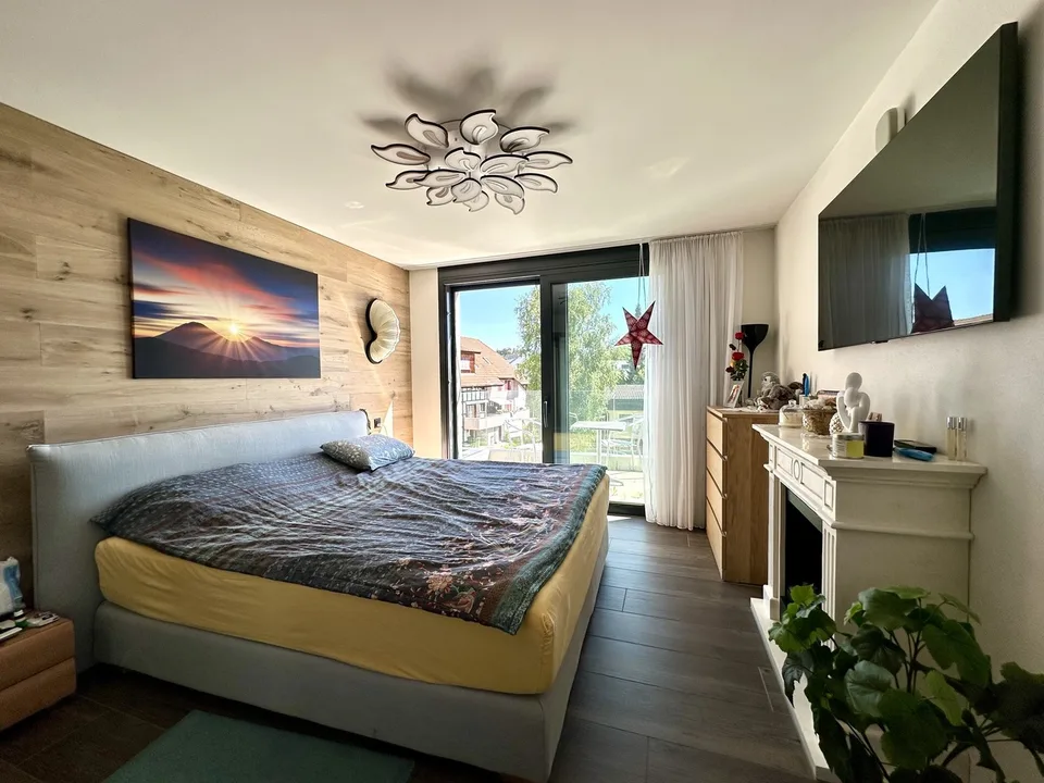 Moderne Designer-Attikawohnung mit Aussichtsterrasse und Einstellplatz – foto 13 di 13